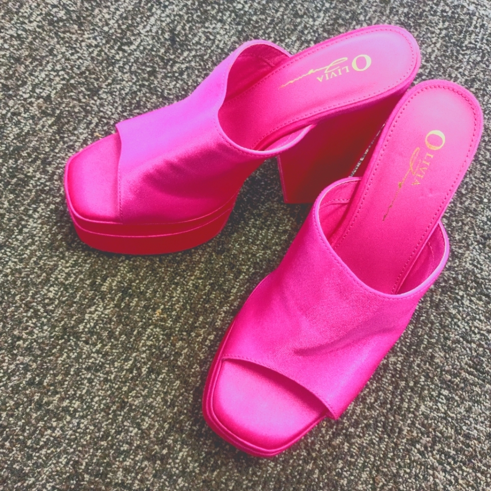 Slip-on platform heels, pink